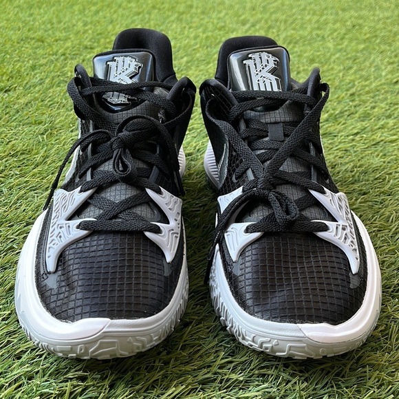 Nike Kyrie Low 4 TB - Picture 2 of 5
